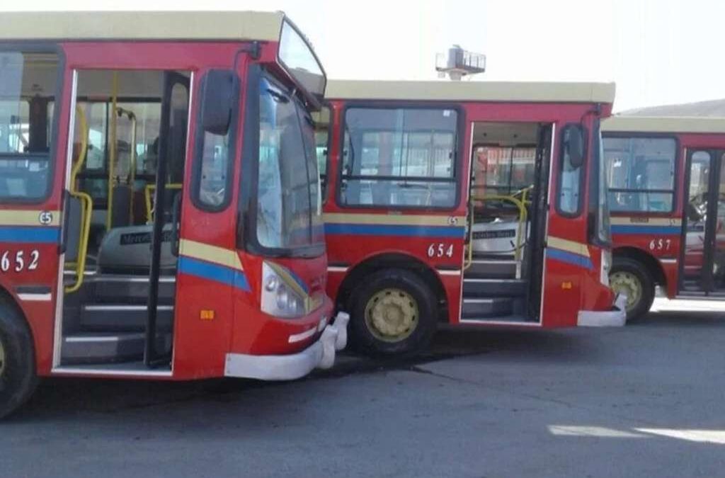 Moreno: Empresarios advierten que la exigencia de colectivos 0 km y que realicen obras viales «es inviable», la UTA reclamó continuidad laboral y la licitación abre en dos días