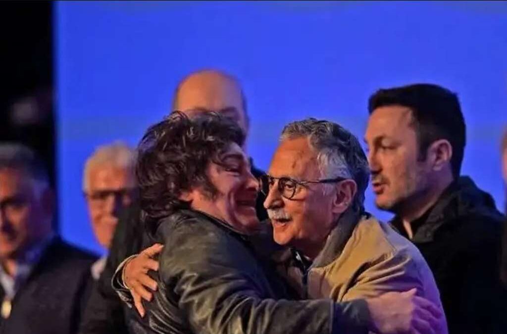 Desde que asumió Milei, más de 1.200.000 argentinos se quedaron sin cobertura médica privada y crece el riesgo de colapso de la salud pública