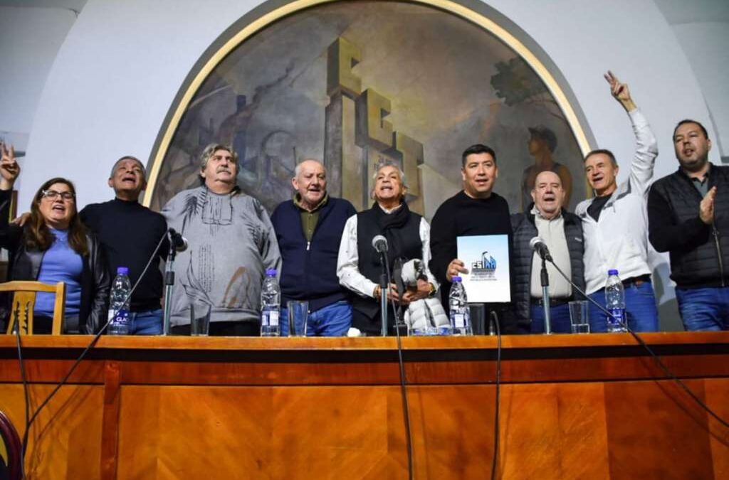 Con gremios industriales, la CGT pidió un “modelo de desarrollo que fortalezca la producción”