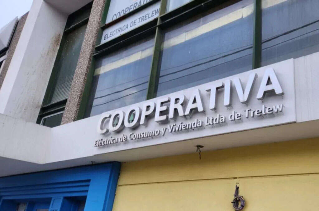 La Cooperativa Eléctrica de Trelew denunció a Luz y Fuerza por realizar paros por una deuda salarial y Chubut dictó la conciliación obligatoria La Cooperativa Eléctrica de Trelew denunció a Luz y Fuerza por realizar paros por una deuda salarial y Chubut dictó la conciliación obligatoria