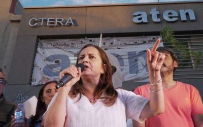 Descuentos a docentes: ATEN protesta frente al Ministerio de Hacienda y advierte con medidas de fuerza