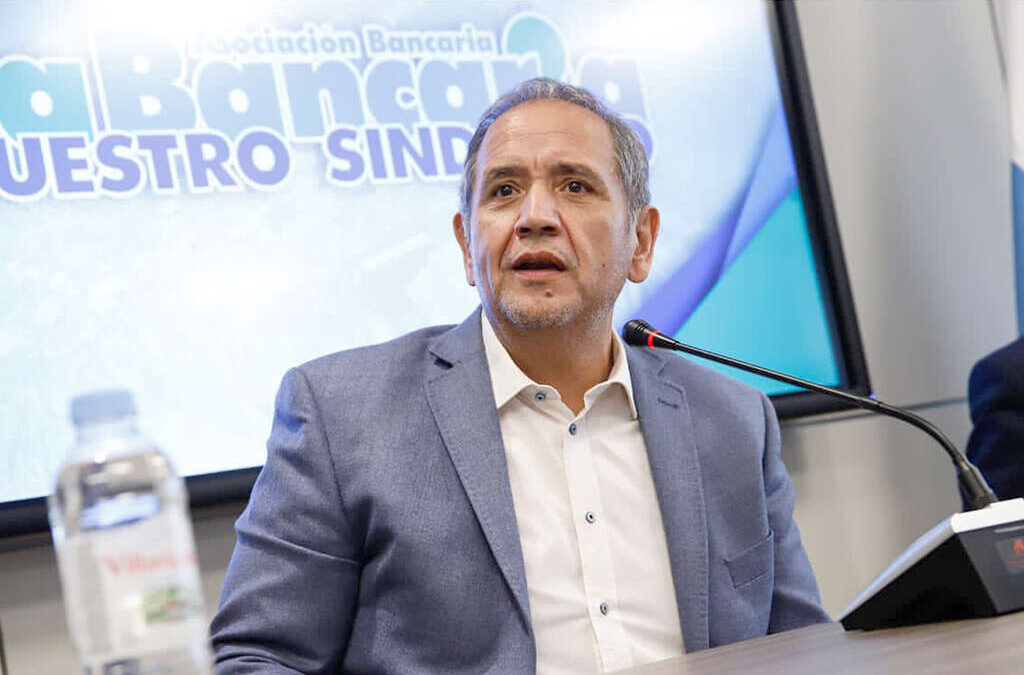 La Bancaria acordó una nueva actualización salarial para agosto: el salario inicial supera los $2,57 millones