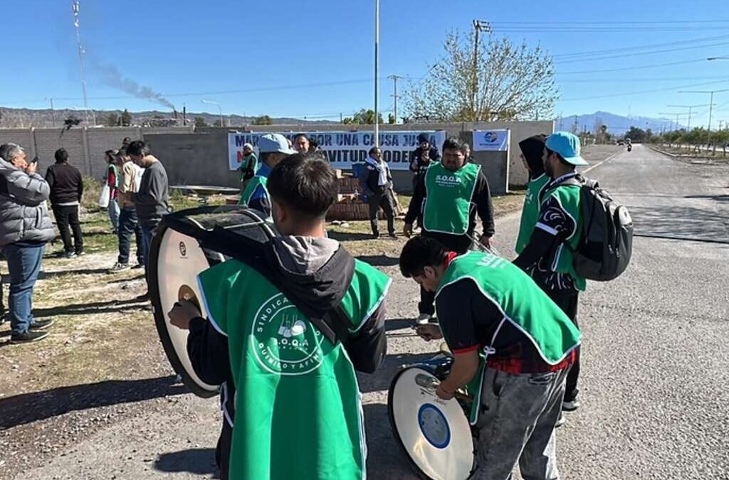 Trabajadores de Bio Cordillerana, sin seguro ni obra social, ni ART y pagos adeudados: el Sindicato de Químicos se movilizó en San Juan