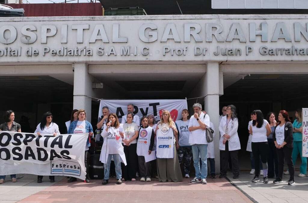 Una ley que se aprobó, nunca se aplicó y está por vencer: El Garrahan y un nuevo abrazo al emblemático hospital