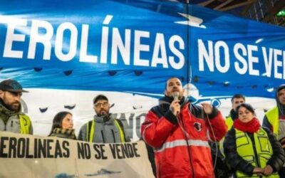 Tercerizados de Aerolíneas denuncian riesgo de despidos masivos y reducción de controles de carga en los vuelos