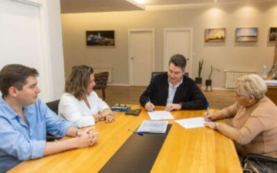 El intendente Martín Perez y ATSA acordaron un bono excepcional para las y los trabajadores de la salud municipal