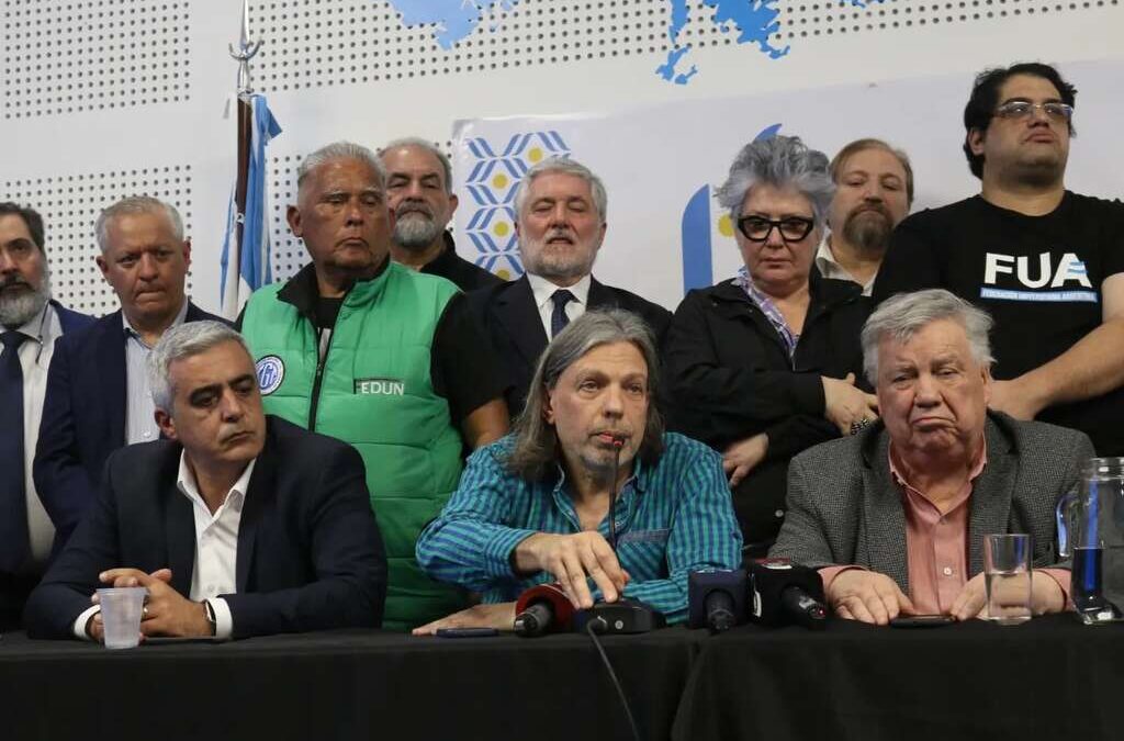 Pettovello no les responde a las CTA por el Salario Mínimo: ¿lo definirá la Justicia?