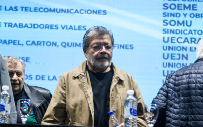 Como Moyano, Gerardo Martínez cerró una paritaria «libertaria» con aumentos por debajo del 2% para los trabajadores de la UOCRA