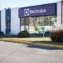 La UOM Rosario logró frenar los despidos en Electrolux: dictaron conciliación obligatoria hasta el 20 de octubre