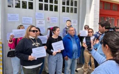 CERRO LABORATORIOS DELVA Y DESPIDIO A SUS TRABAJADORES MIENTRAS ESTABAN DE VACACIONES