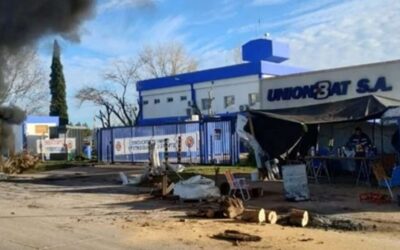 MAS DE 120 DESPEDIDOS DE UNION BAT Y LABORATORIOS PYAM SIGUEN SIN COBRAR SUS INDEMNIZACIONES EN GUALEGUAYCHU