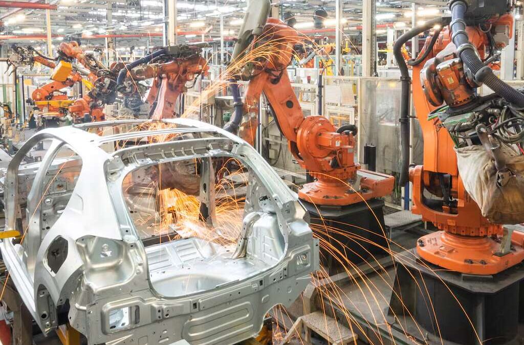 Tras mudar la producción de Citroën a Brasil, Stellantis no descarta cerrar las plantas de Fiat y de Peugeot y hay 5 mil empleos en riesgo