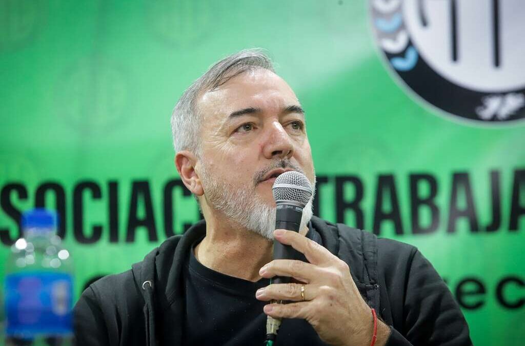ATE manifestó su rechazo al plan de retiros voluntarios en la Administración Pública: «Venían a destruir el Estado, pero antes de que terminen tenemos que destruirlos a ellos»