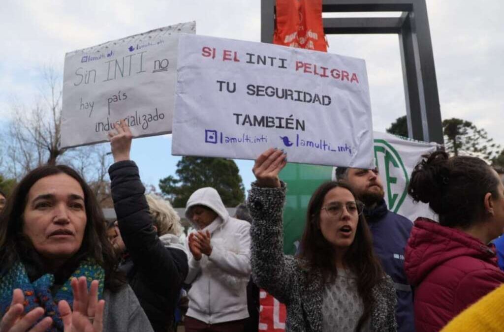 Por los despidos y traslados, trabajadores y directivos del INTI hablan de “inviabilidad técnica y operativa”