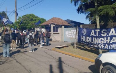Laboratorios Valmax: la audiencia fracasó, enviaron telegramas para pagar solo el 50% de la indemnización y los trabajadores cortan la calle