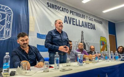 Pettovello obedeció la sentencia judicial y reconoció a Mario Lavia como titular de la Federación de Petroleros