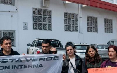 Despidieron a 25 trabajadores de la fábrica de caramelos Lipo y denuncian que llevan meses sin cobrar: «Nos arruinaron»