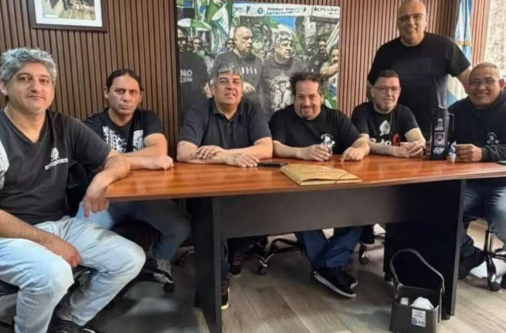 Pablo Moyano y Aparicio recibieron en Camioneros a Alejandro Crespo del SUTNA y analizaron el nuevo escenario de Brasil frente a la industria